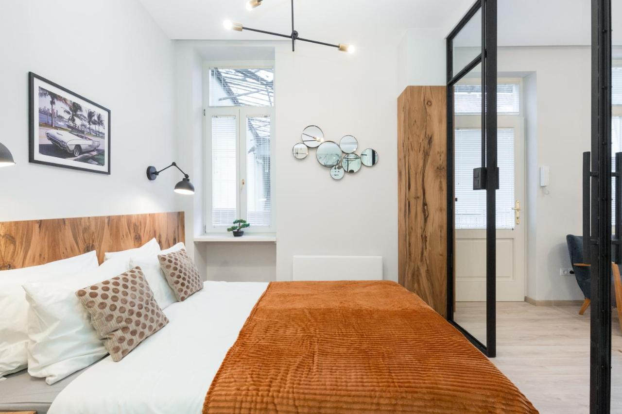 Luxury Dream Suite In The Absolute Center Budapest Exterior photo